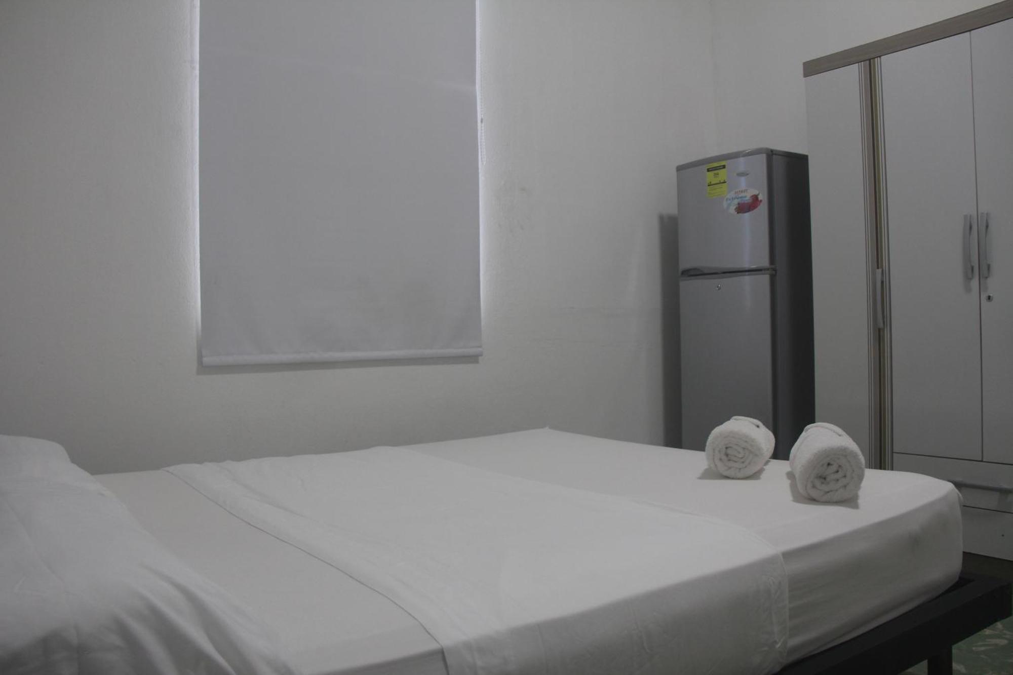 Eden'S Garden Hostel Panama City Room photo